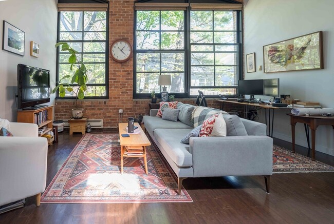 property at 1 Aberdeen Way