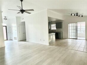 902 SW Navajo Dr in Bentonville, AR - Building Photo - Building Photo