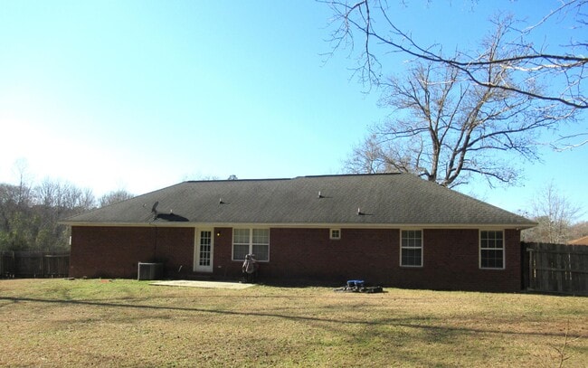 4690 Great Oak Cir in Dalzell, SC - Building Photo - Building Photo