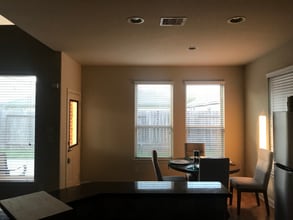 10043 S Whimbrel Cir in Conroe, TX - Foto de edificio - Building Photo