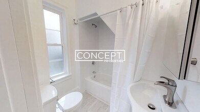 8 Claremon St, Unit 1 in Somerville, MA - Foto de edificio - Building Photo