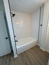 2505 Cleveland Ave, Unit A in Columbus, OH - Building Photo - Building Photo
