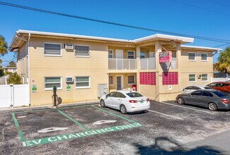 Lamara Motel Apartments in St Pete Beach, FL - Building Photo - Building Photo