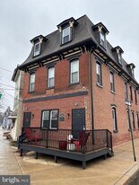 444 Bridge St in Phoenixville, PA - Building Photo