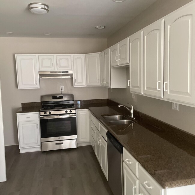 2313 W Herold Ave in West Peoria, IL - Building Photo - Building Photo