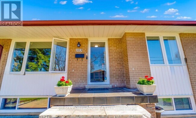 103 Packard Blvd in Toronto, ON - Building Photo - Building Photo