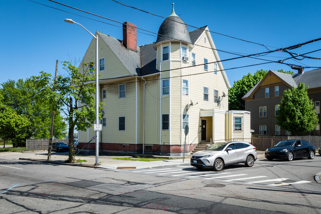 278 Point St in Providence, RI - Building Photo