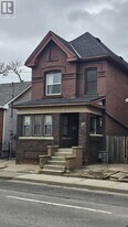 281 Wentworth St N in Hamilton, ON - Building Photo
