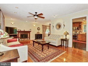 52 Shady Brook Ln in Princeton, NJ - Building Photo - Building Photo