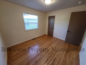 98 Wilmington Dr in Petaluma, CA - Building Photo - Building Photo