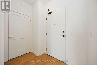 10 Abeja St in Vaughan, ON - Building Photo - Building Photo