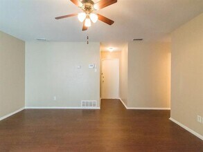 12104 Bishop Dr in Balch Springs, TX - Building Photo - Building Photo