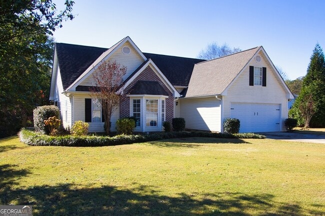 413 Vista Way in Loganville, GA - Foto de edificio - Building Photo