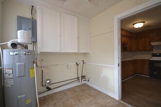 728 E Maupin St in Bolivar, MO - Building Photo - Building Photo