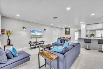 2631 NE 19th St in Pompano Beach, FL - Building Photo - Building Photo