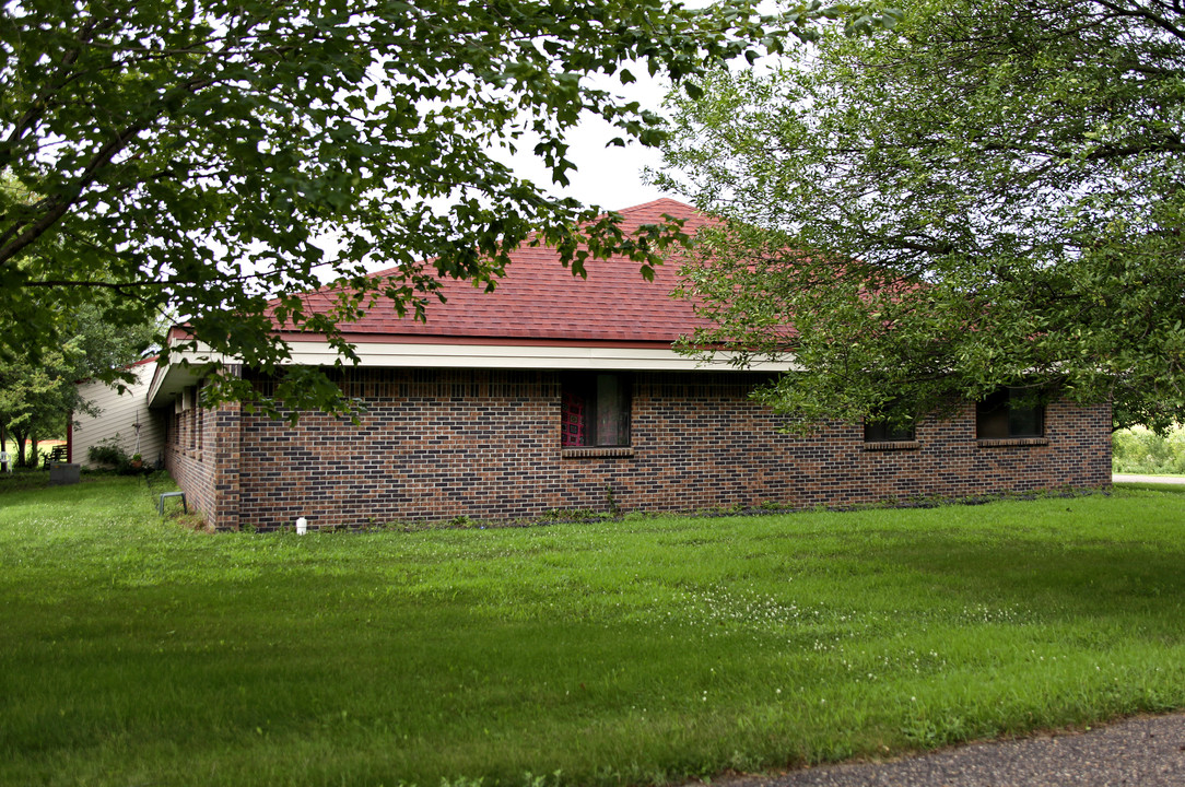 Prairie Manor in Lester Prairie, MN - Building Photo