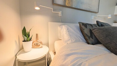 831 Parkway Dr, Unit 1st FL in Smyrna, GA - Building Photo - Building Photo