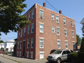 31 Elmwood St Apartments