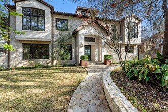 2409 Pemberton Pl in Austin, TX - Building Photo - Building Photo
