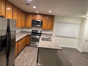 4141 Apostolo Cir, Unit 4 in Sacramento, CA - Building Photo - Building Photo