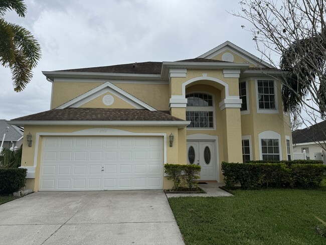 2753 Herons Landing Dr in Kissimmee, FL - Foto de edificio - Building Photo