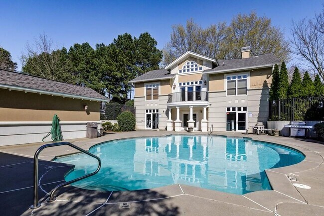 property at 2700 Pine Tree Rd NE