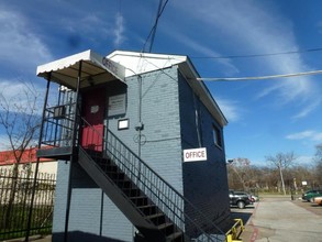 Kiest Terrace Apartments in Dallas, TX - Building Photo - Building Photo