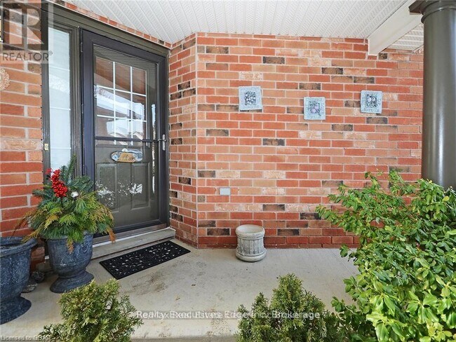 197 Farley Dr in Guelph, ON - Building Photo - Building Photo
