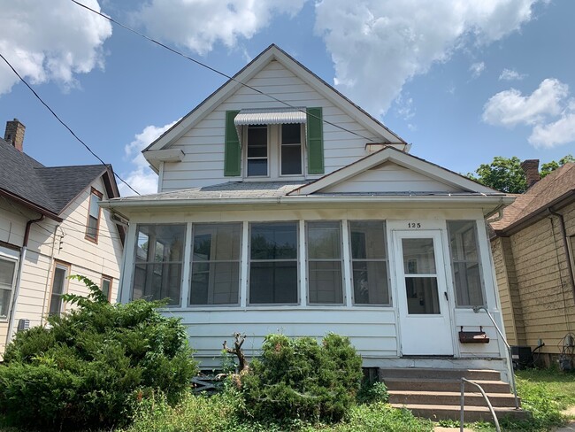 property at 125 S Lincoln Ave