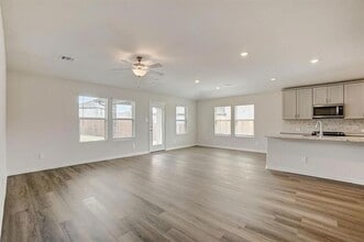 2232 Lone Star Ln in Seagoville, TX - Building Photo - Building Photo