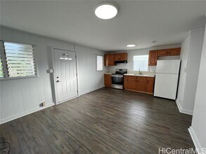 3046 Harding Ave in Honolulu, HI - Building Photo - Building Photo