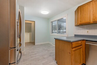 307 Norfolk St in Midland, MI - Building Photo - Building Photo