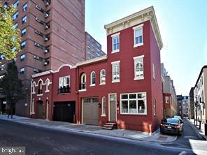 2110-12 Sansom St in Philadelphia, PA - Building Photo