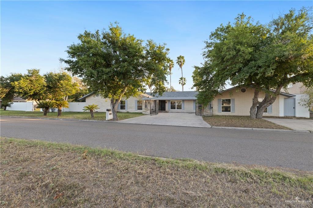 812 Voltz Ln in Mission, TX - Foto de edificio