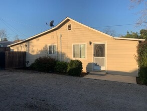 1262 Dainty Ave in Brentwood, CA - Building Photo - Building Photo