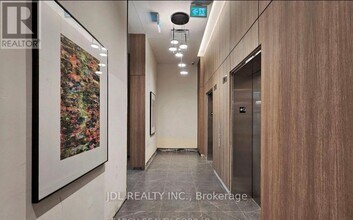 81 Wellesley St E in Toronto, ON - Building Photo - Building Photo