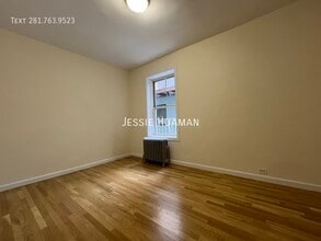 117 W 13th St in New York, NY - Building Photo - Building Photo