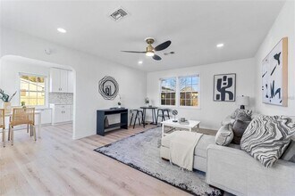 167 83rd Ave N in St. Petersburg, FL - Building Photo - Building Photo