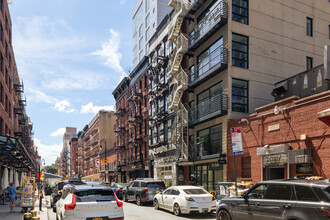 177 Ludlow St in New York, NY - Building Photo - Building Photo