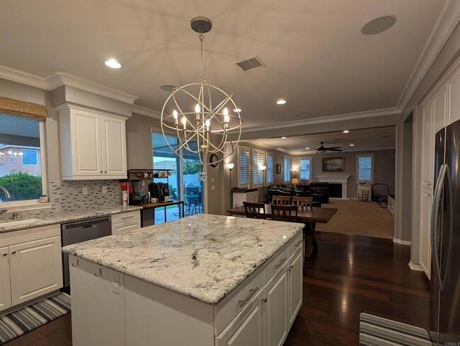 18196 Friendly Ln