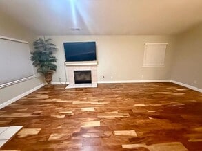 138 Lindquist St in Kingsburg, CA - Building Photo - Building Photo