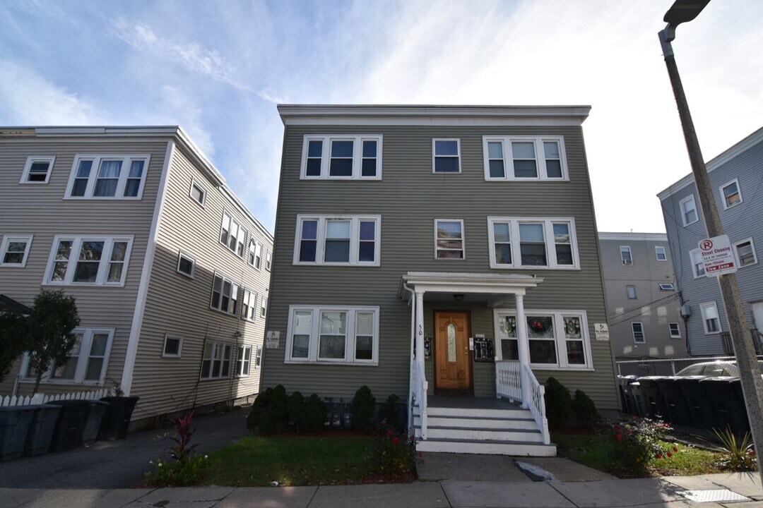 50 Lyon St in Boston, MA - Building Photo