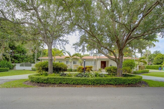 5780 SW 53rd Terrace in Miami, FL - Building Photo - Building Photo