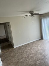2760 Helen St in Redding, CA - Building Photo - Building Photo