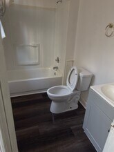 25 S Locust St, Unit Unit 1 in Hagerstown, MD - Foto de edificio - Building Photo