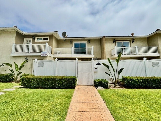 4150 Patrice Rd in Newport Beach, CA - Building Photo