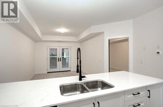 59 Reeve St in Woodstock, ON - Building Photo - Building Photo