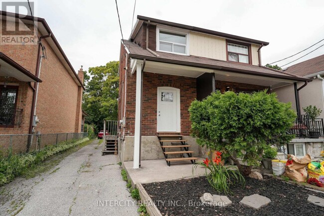 44 Branstone Rd in Toronto, ON - Building Photo - Building Photo