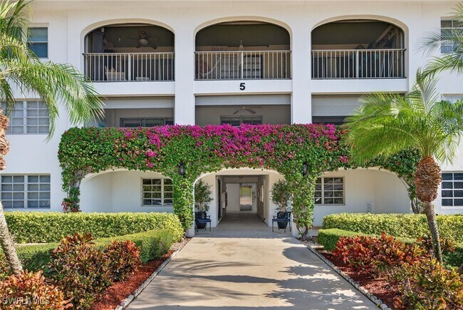property at 5 High Point Cir W