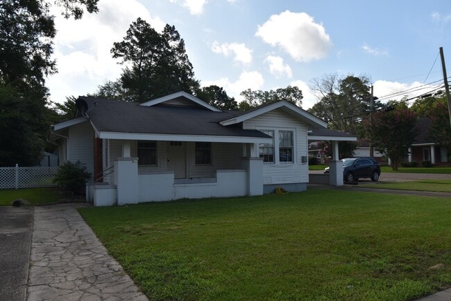 211 S Bonner St in Ruston, LA - Building Photo - Building Photo
